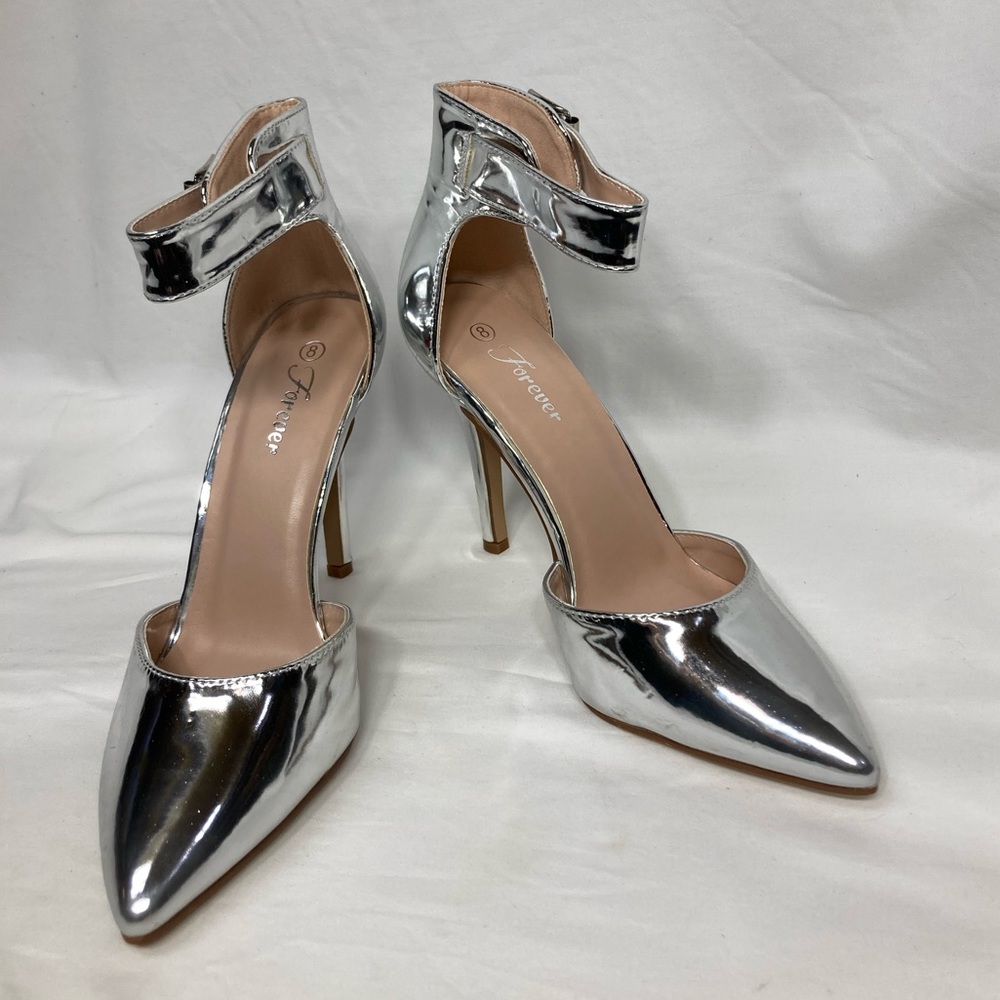 Forever Silver Metallic Heels, size 8